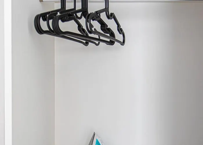 Cozy 1 Bedroom Near Bts Nana